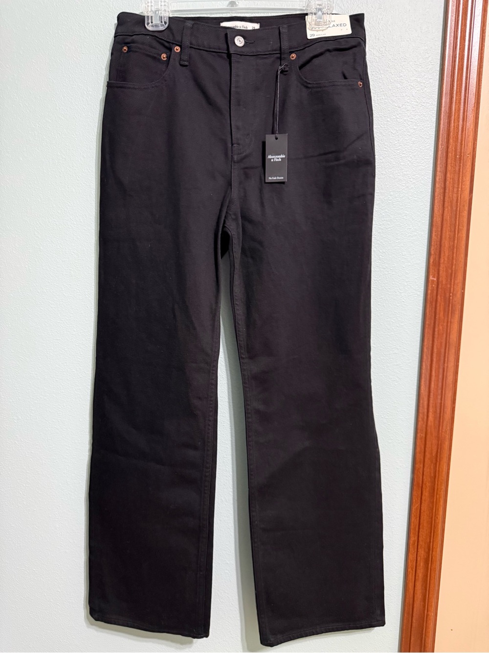 Abercrombie & Fitch Women's High Rise 90s Relaxed Straight Black Jeans 29